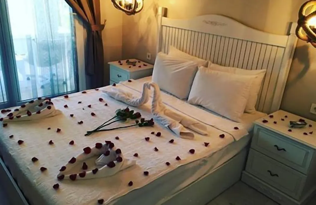 Erythros Boutique Hotel-1